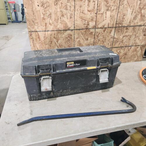 Toolbox, pry bar