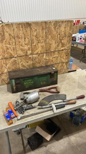 Ammo box w contents