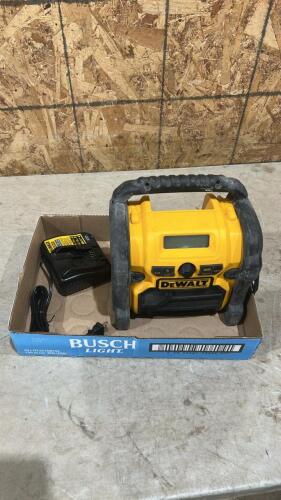 Dewalt 12, 18 & 20V Jobsite radio w charger no battery