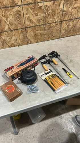 2 16&rdquo; F clamps, Ryobi detail carver, kettle