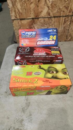 Various 1:24 scale diecast cars
