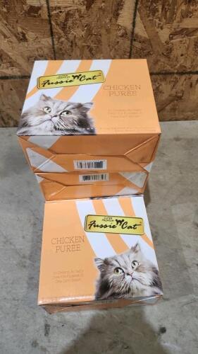 8Lbs of chicken canned cat food